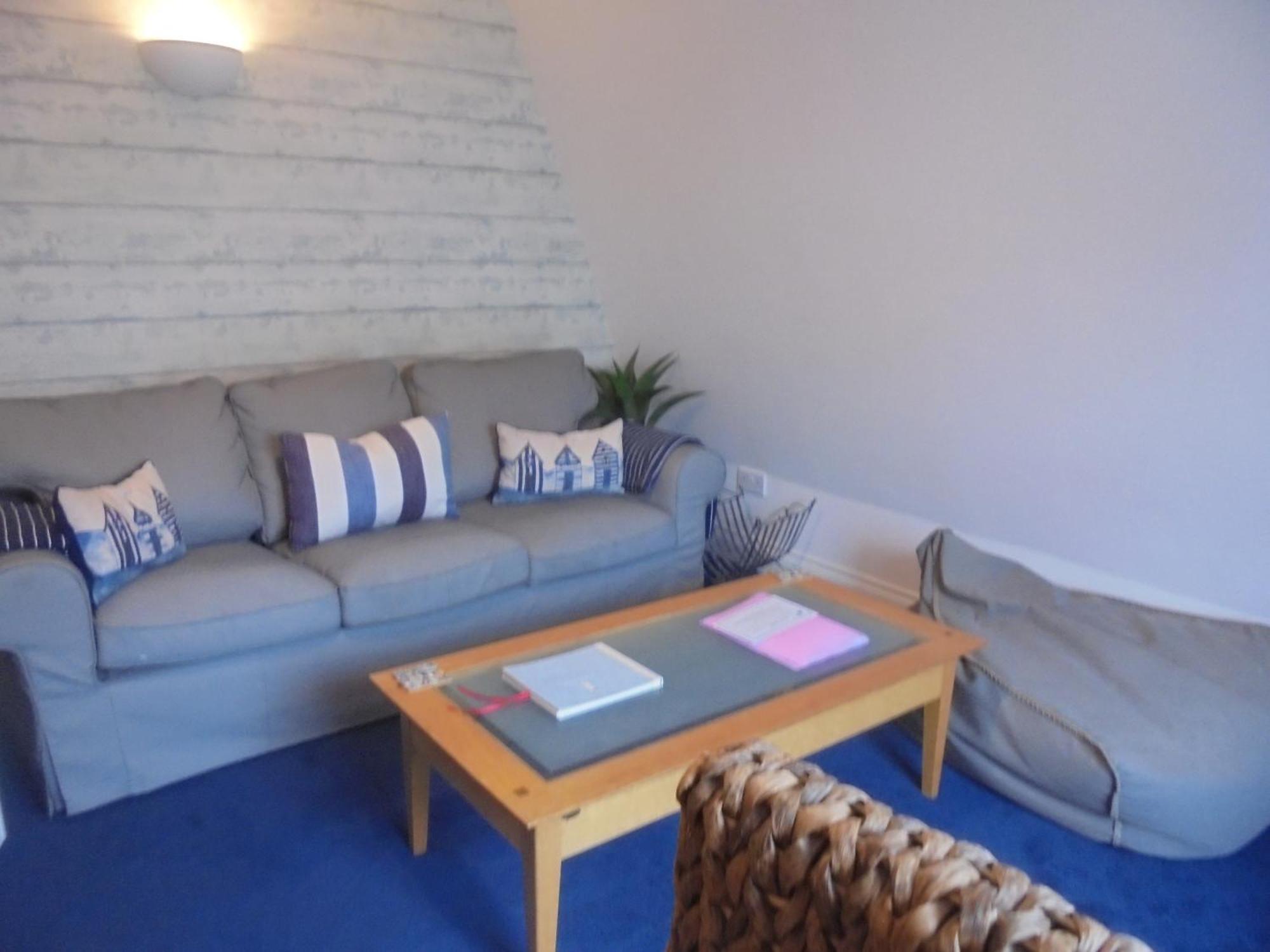 The Beach House Holiday Apartments Eastbourne Exterior foto